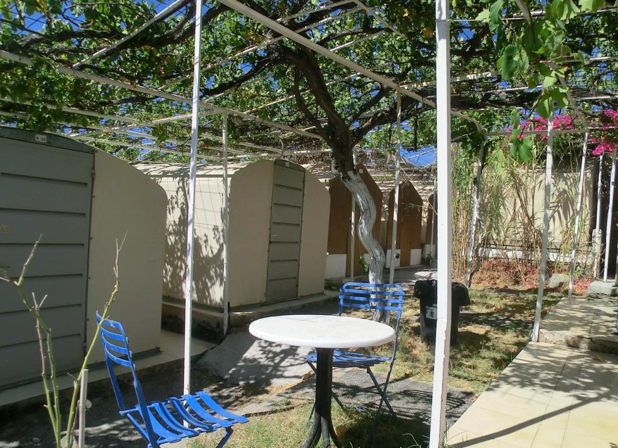 Santorini Camping & Hostel Φηρά Εξωτερικό φωτογραφία