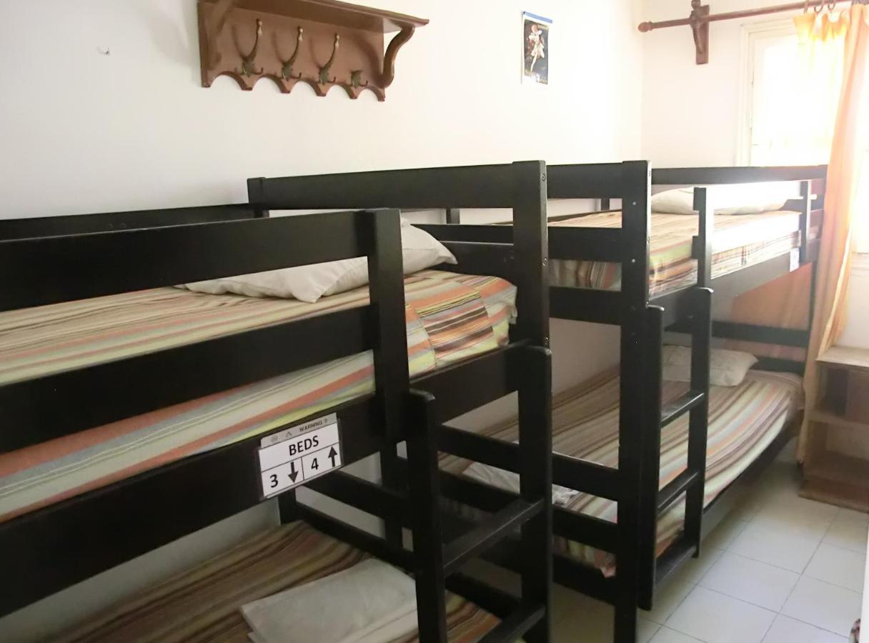 Santorini Camping & Hostel Φηρά Εξωτερικό φωτογραφία