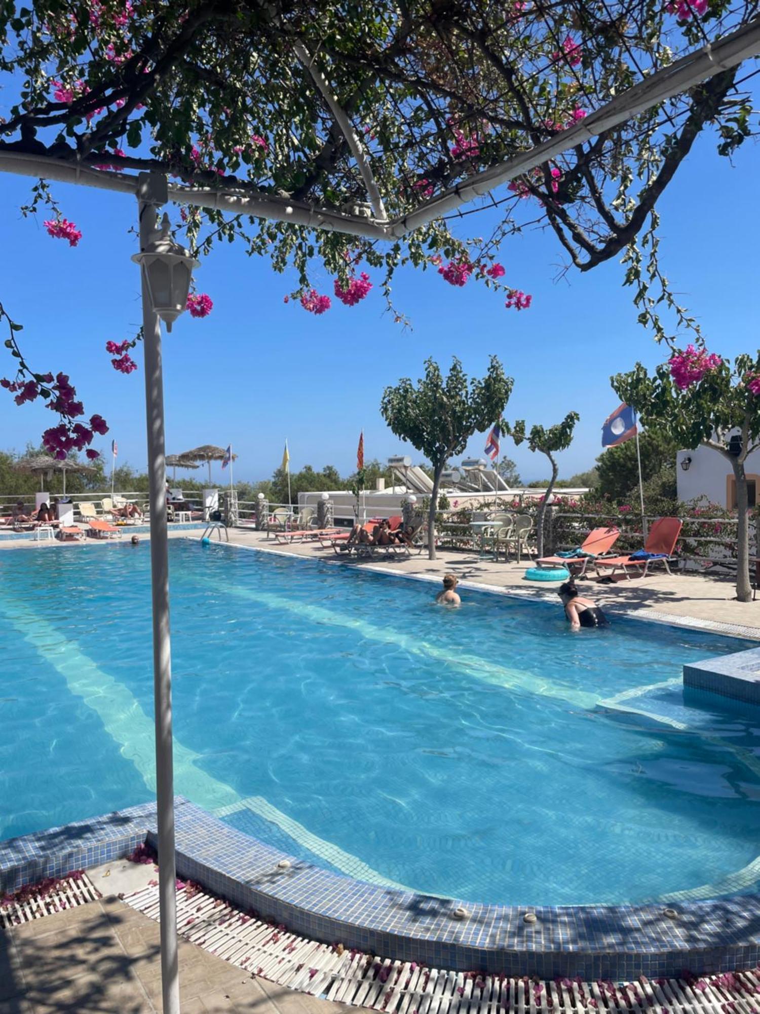 Santorini Camping & Hostel Φηρά Εξωτερικό φωτογραφία